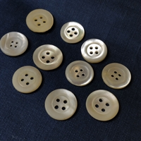hvid perlemorsknap vintage gamle knapper genbrug til salg